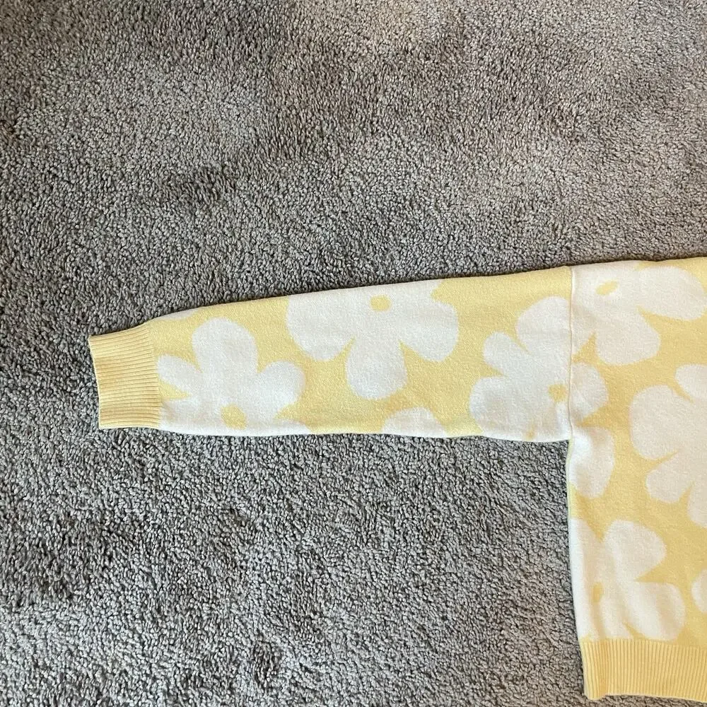 Luna Ivy Daisy Croquette Cottage Preppy Cozy Casual Cropped Sweater Sz S Yellow - Picture 7 of 14